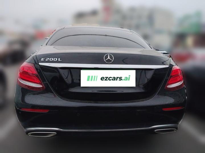 E-Class 2019 E 200 L photo 5
