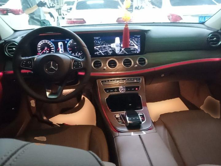 E-Class 2018 E 300 L Luxury photo 5