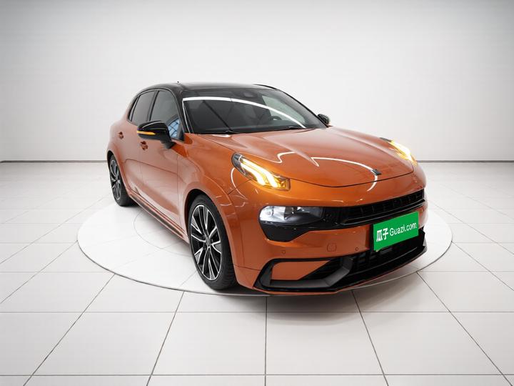 02 Hatchback 2021 2.0TD Halo photo 3