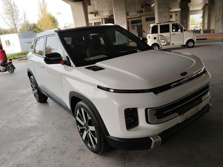 Geely icon 2023 1.5TD photo 3