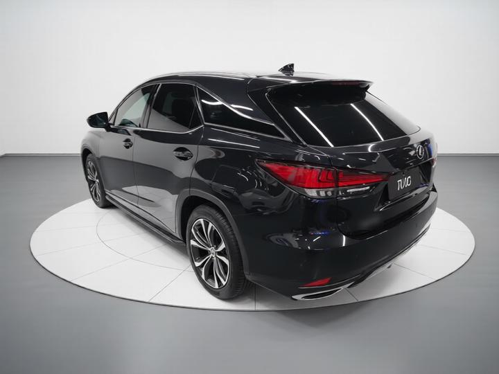 RX 2020 Facelift 300 AWD Elegant photo 4