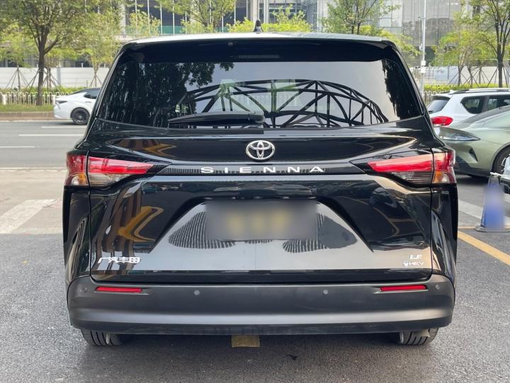 Sienna 2024 2.5L Hybrid Comfort photo 8
