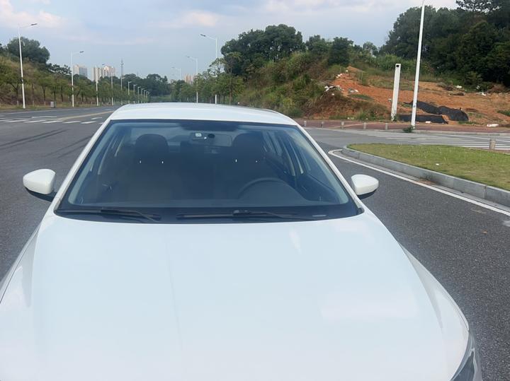 Lavida 2017 1.6L AT photo 4