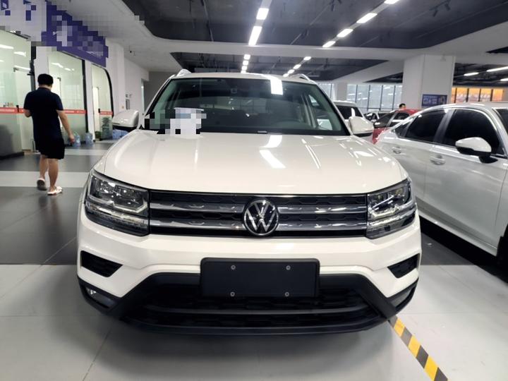 Tharu 2022 280TSI RWD Luxury photo 2