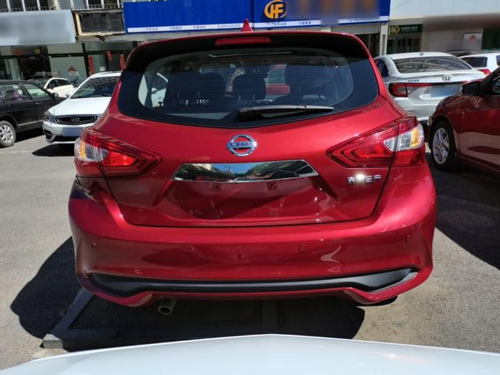 Tiida 2021 1.6L CVT photo 3