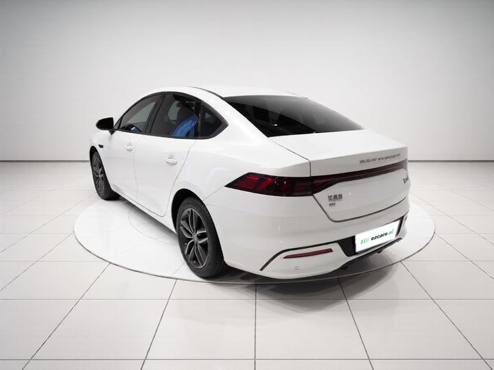 Qin PLUS 2021 EV 500KM Luxury photo 4