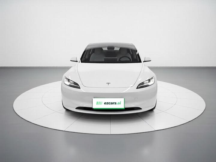 Model 3 2023 RWD photo 2