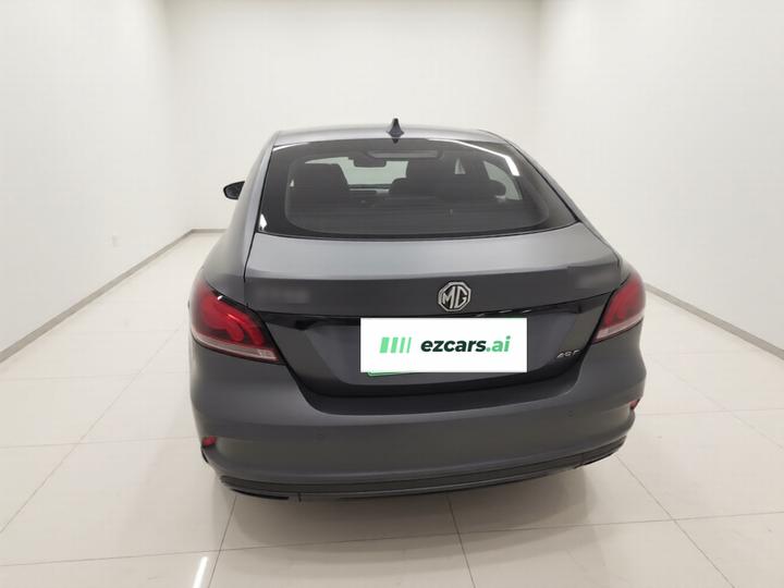 6 EV 2018 45T E-DRIVE Hybrid PILOT-Class photo 5