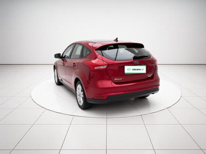 Focus 2015 Hatchback EcoBoost 125 AT photo 4