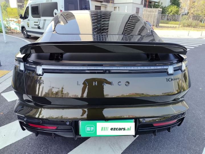 10 EM-P 2025 240 AWD Ultra Sport photo 5
