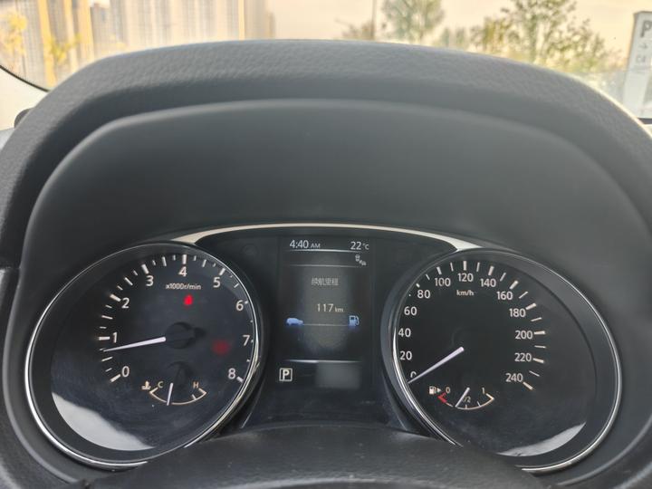 X-Trail 2014 2.5L CVT Luxury 4WD photo 4