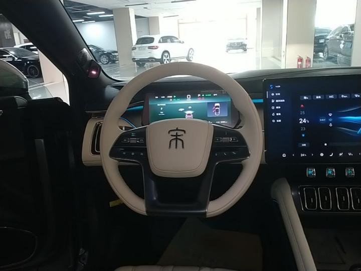 Song L EV 2024 662km Excellence photo 6