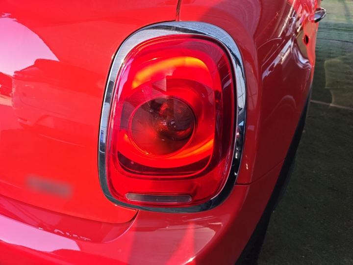 2018 1.5T ONE PLUS 5-Door photo 7