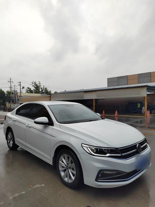 Bora 2021 1.5L AT 30 Anniversary Edition photo 3