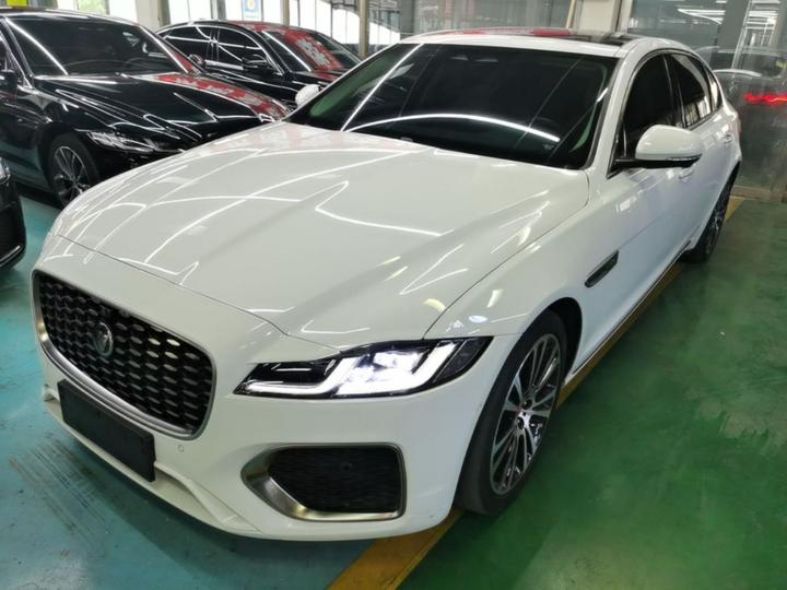 XFL 2021 XFL 2.0T P250 RWD Exclusive Luxury