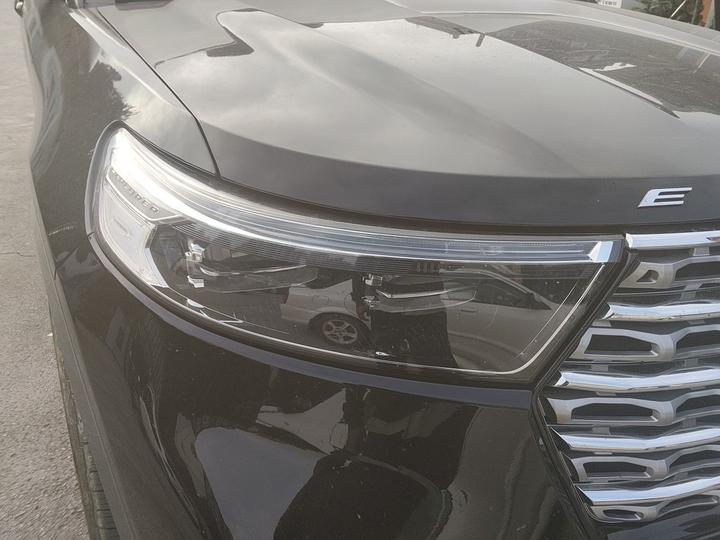 Explorer 2020 EcoBoost 285 AWD Titanium 7-Seater photo 7