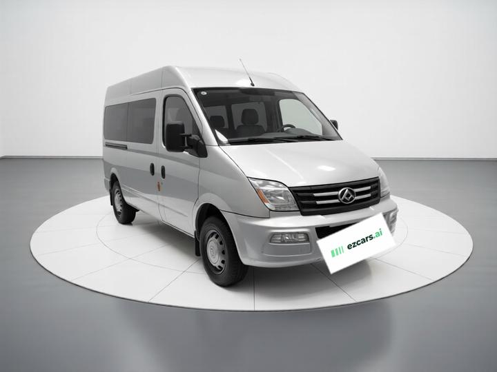 MAXUS V80 2021 2.0T MT Classic 127PS Medium Wheelbase 6/7/8/9-Seater photo 3