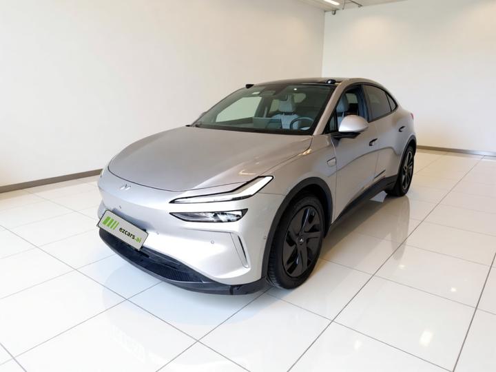 L60 2025 60kWh RWD