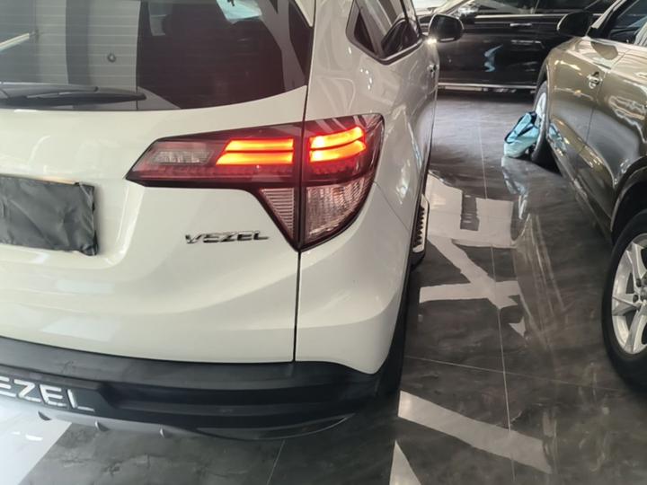 Vezel 2017 1.8L CVT RWD Pioneer photo 7