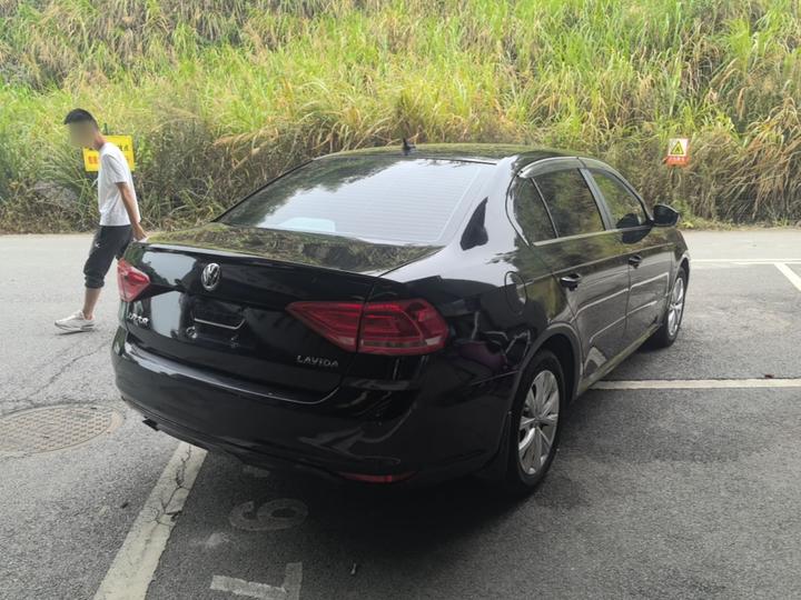 Lavida 2015 1.6L AT Comfort photo 4