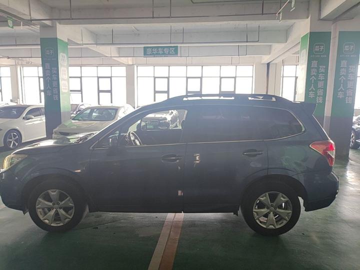 Forester 2013 2.5i AT Luxury photo 4