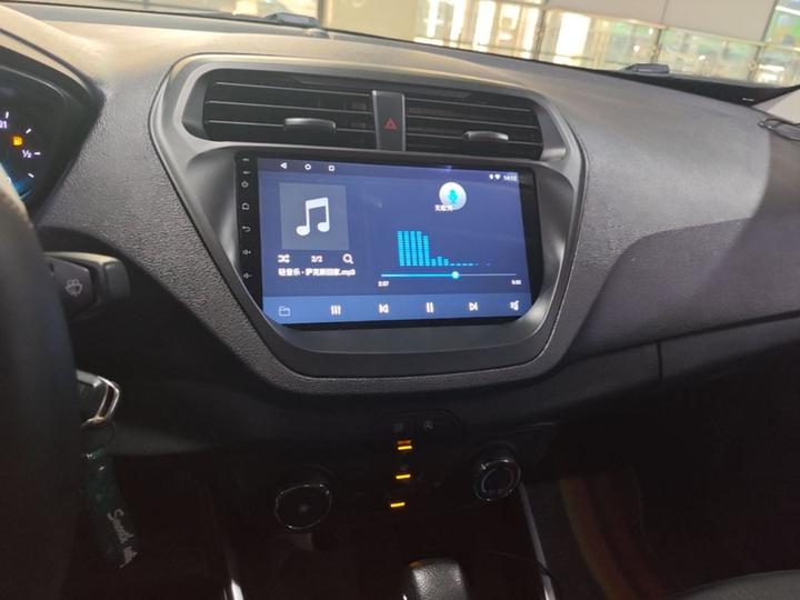 Escort 2019 Facelift 1.5L AT China VI photo 8