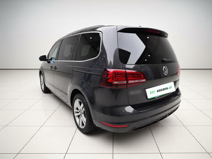2018 380TSI 7-Seater photo 4
