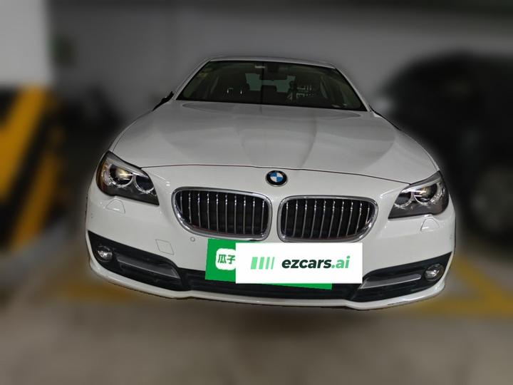 5 Series Imported 2015 520i photo 2