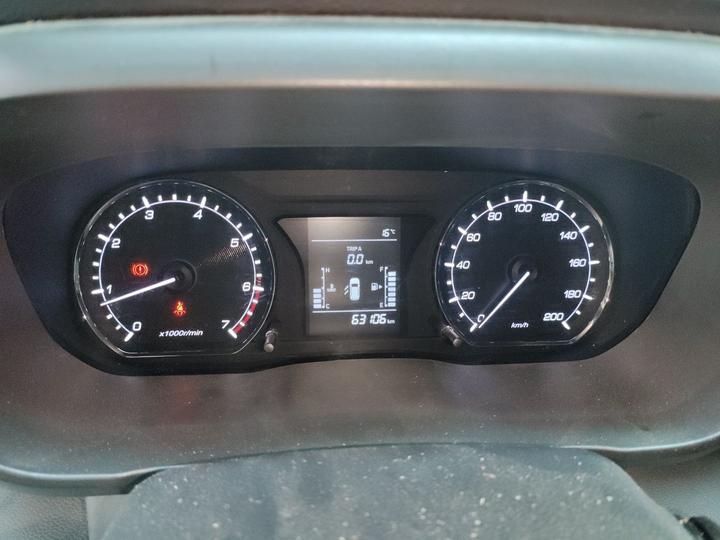 X70A 2018 1.5L MT Standard photo 8