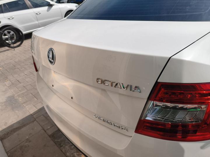 Octavia 2017 Classic 1.6L MT Comfort photo 3
