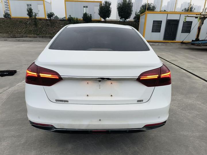Emgrand 2020 1.5L MT photo 5