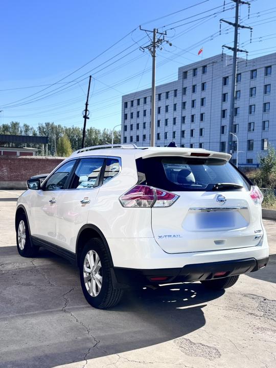 X-Trail 2016 2.5L CVT Sport 4WD photo 3
