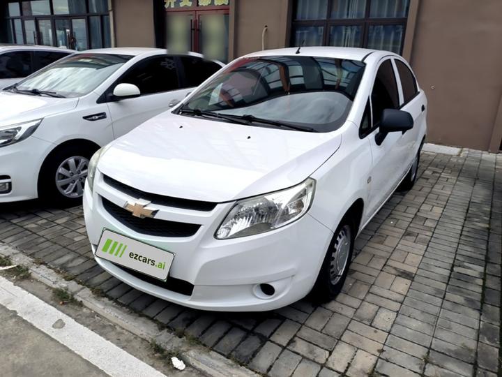 2013 Sedan 1.2L MT Fashion