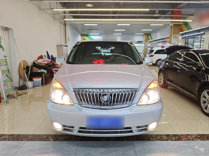 GL8 2014 2.4L Classic photo 2