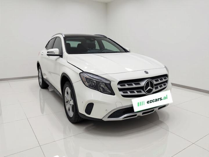 GLA 2017 GLA 200 Dynamic photo 3
