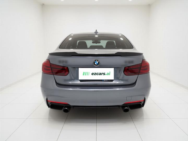 3 Series 2018 320i M Sport photo 3