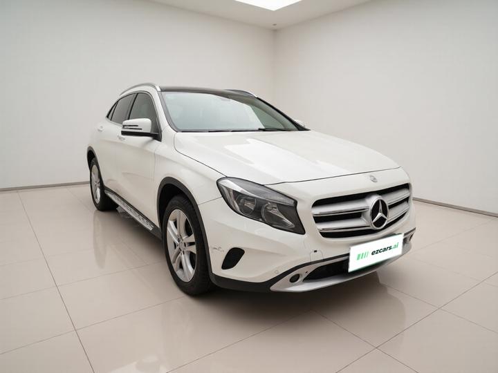 GLA 2015 GLA 200 Dynamic photo 3