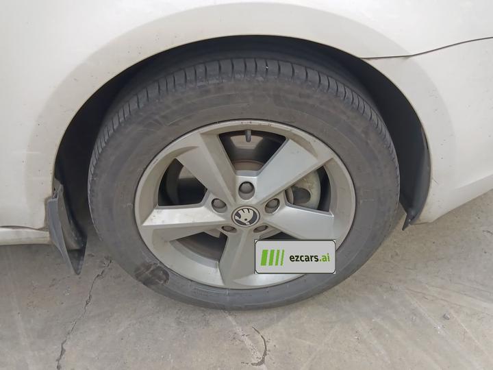 Octavia 2015 1.6L AT photo 5