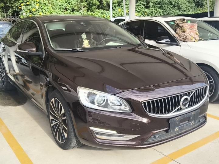 S60 2018 S60L T4 Progressive photo 3