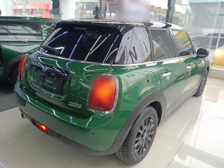 2021 1.5T COOPER Classic 5-Door photo 4
