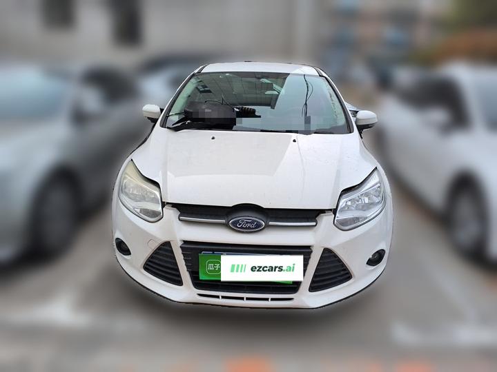 Focus 2012 Hatchback 1.6L AT Comfort photo 2