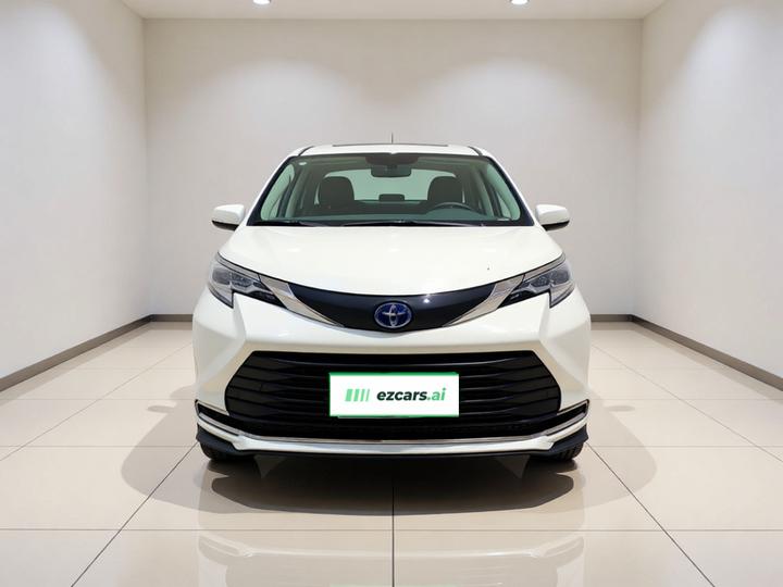 Sienna 2023 2.5L Hybrid Comfort photo 2