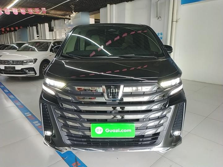 2024 Crown Hybrid 2.5L Supreme Executive photo 2