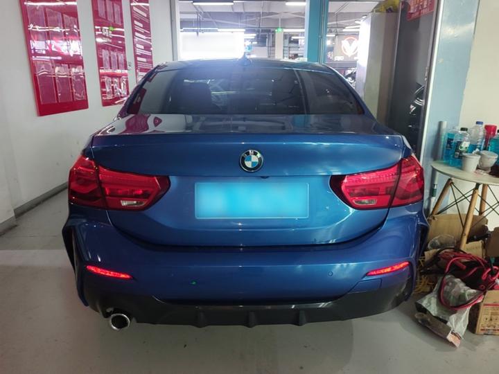 1 Series 2019 118i M Sport Package photo 3