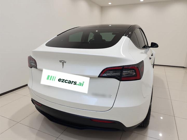 Model Y 2021 Standard Range RWD photo 5