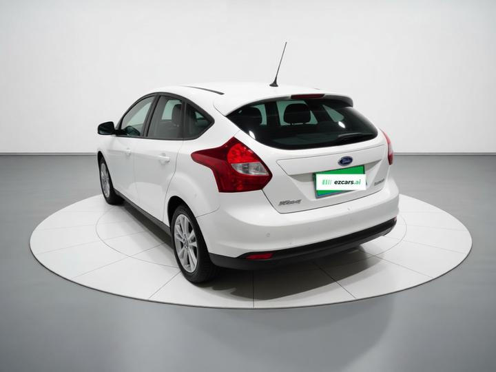 Focus 2012 Hatchback 1.6L AT photo 4