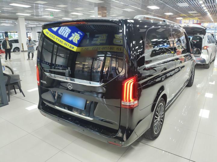 V-Class 2018 V 260 L Premium Extended China VI photo 4