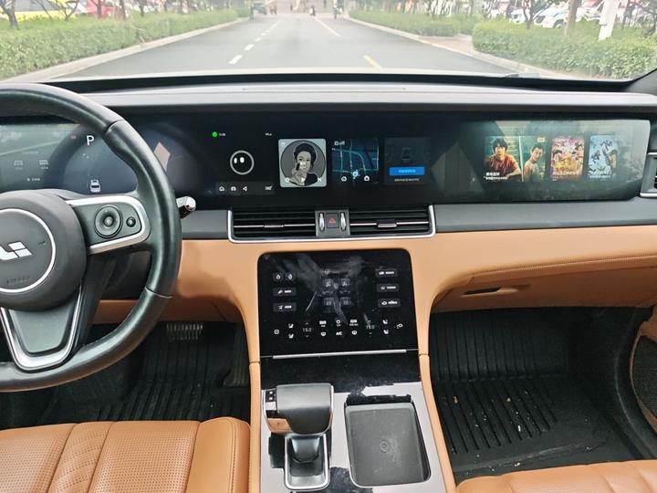 Li Auto ONE 2020 EREV 6-Seater photo 8