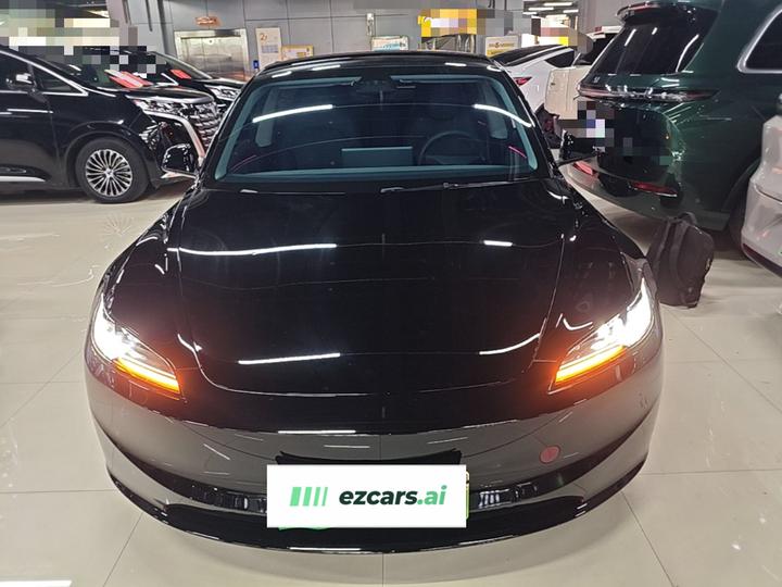 Model 3 2023 RWD photo 2