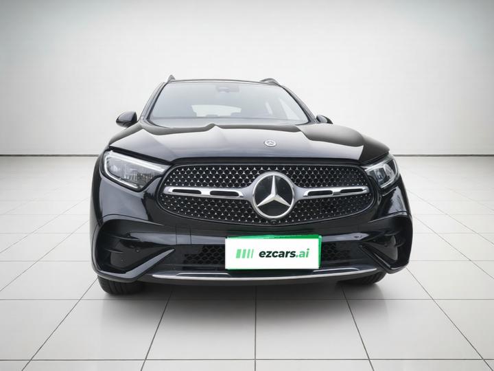 GLC 2024 GLC 300 L 4MATIC Dynamic 5-Seater photo 2